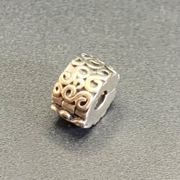 VTG Pandora Solid Sterling Silver 925 Hinged Scroll Snap On Charm One Size - Picture 3 of 7